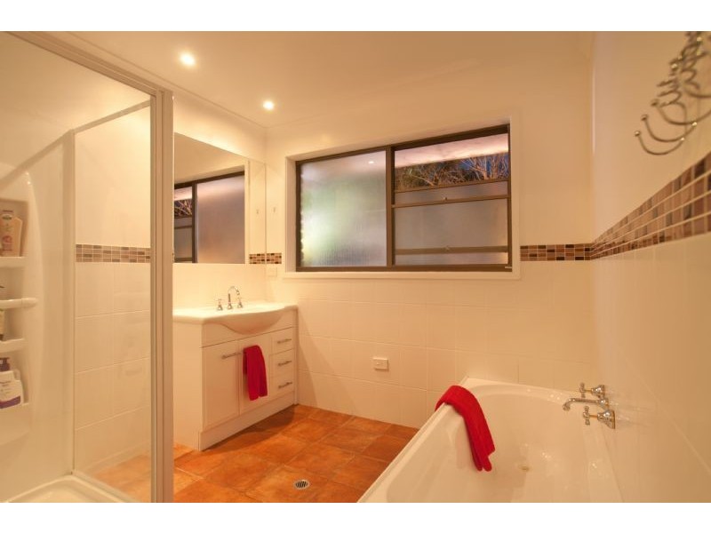 42 Winston Avenue, Seven Mile Beach TAS 7170