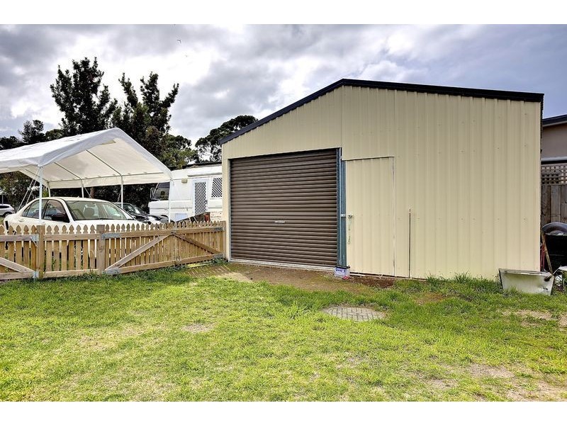 2 Aqua Place, Seven Mile Beach TAS 7170