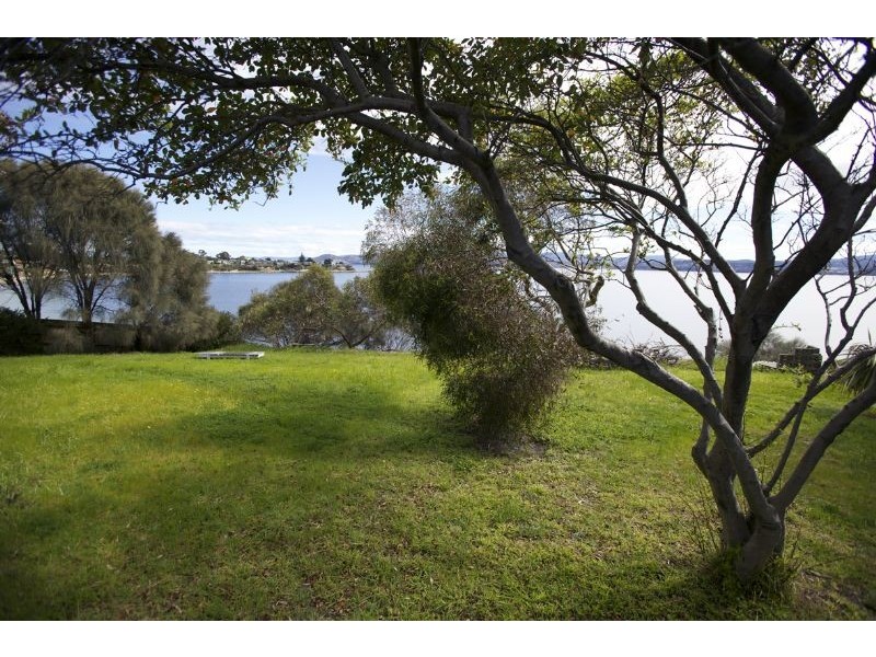 98 Spitfarm Road, Opossum Bay TAS 7023