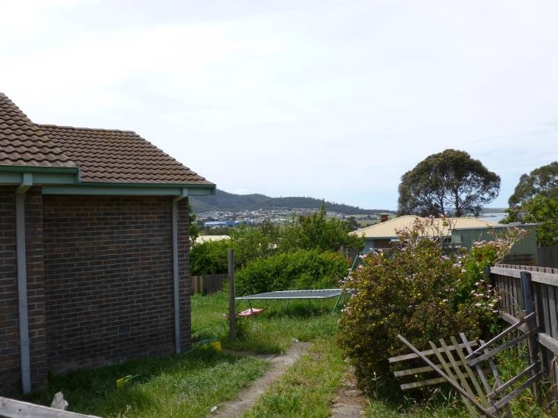 5 Sunray Court, Rokeby TAS 7019