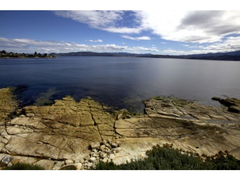 98A Spitfarm Road, Opossum Bay TAS 7023