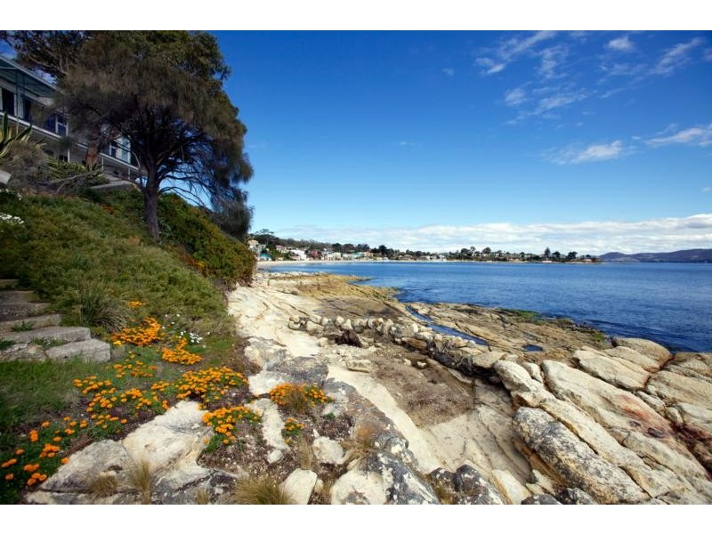 100 Spitfarm Road, Opossum Bay TAS 7023