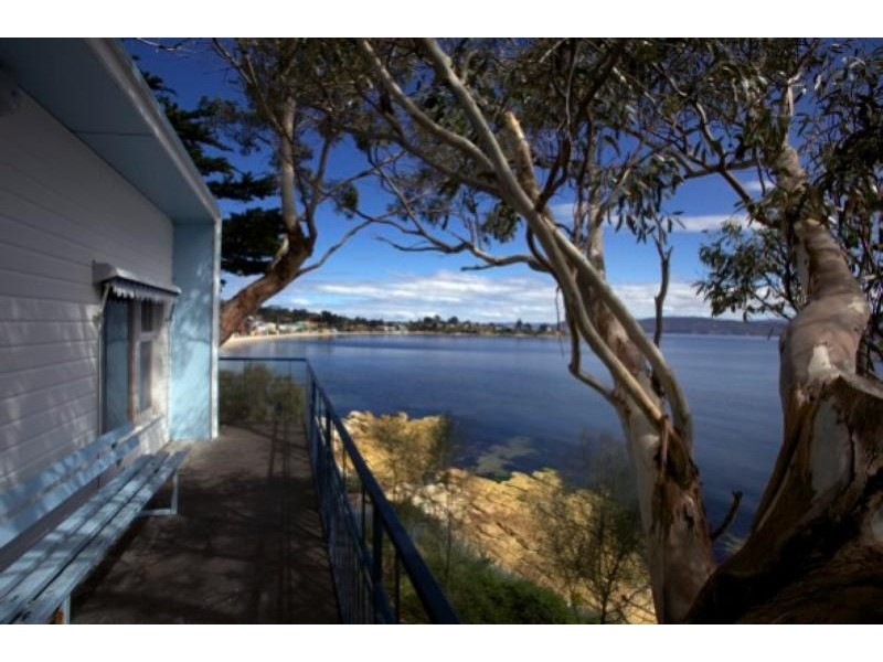100 Spitfarm Road, Opossum Bay TAS 7023