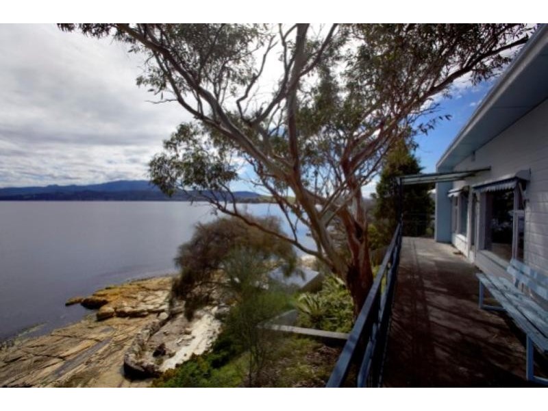 100 Spitfarm Road, Opossum Bay TAS 7023