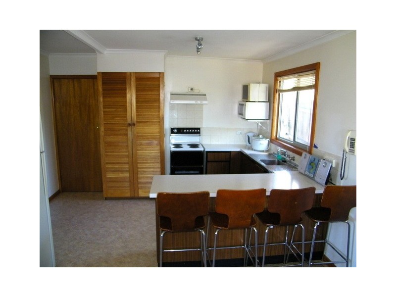 92 Barton Avenue, Triabunna TAS 7190