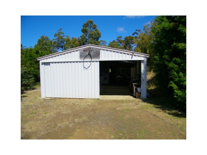 92 Barton Avenue, Triabunna TAS 7190