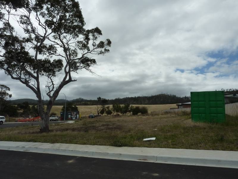 20 Mariah Crescent, Oakdowns TAS 7019