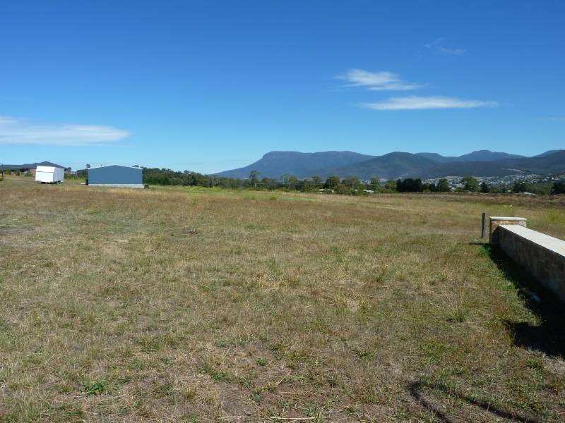 2 Riviera Drive, Old Beach TAS 7017