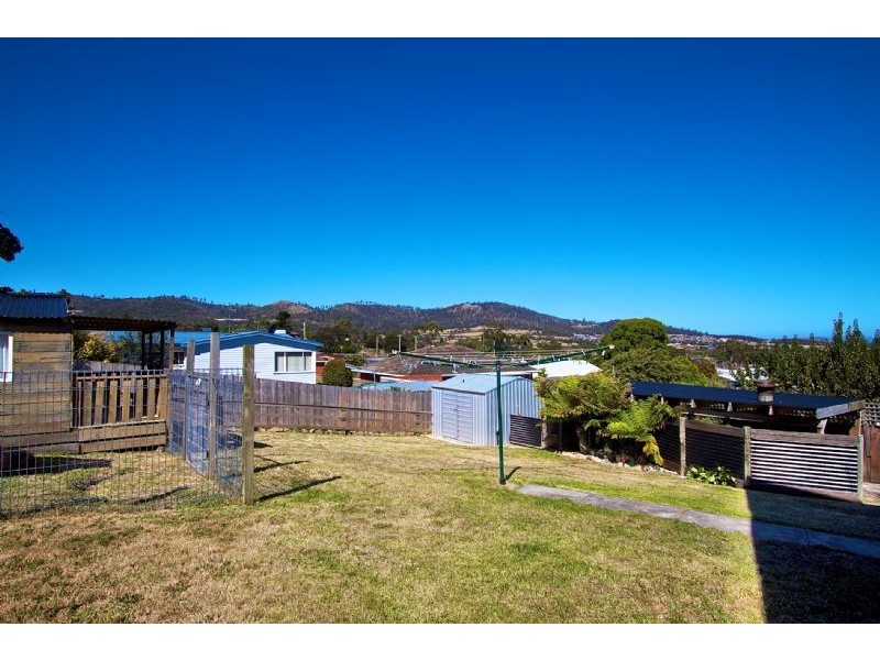 35 Checquers Street, Rokeby TAS 7019