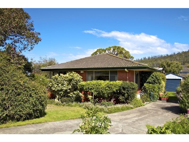 6 Tollard Court, Rokeby TAS 7019
