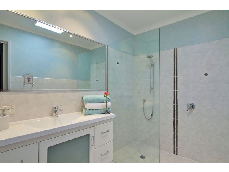 6 Tollard Court, Rokeby TAS 7019