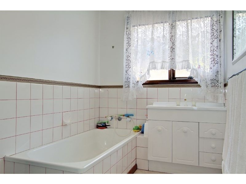 17 Morrisby Court, Rokeby TAS 7019