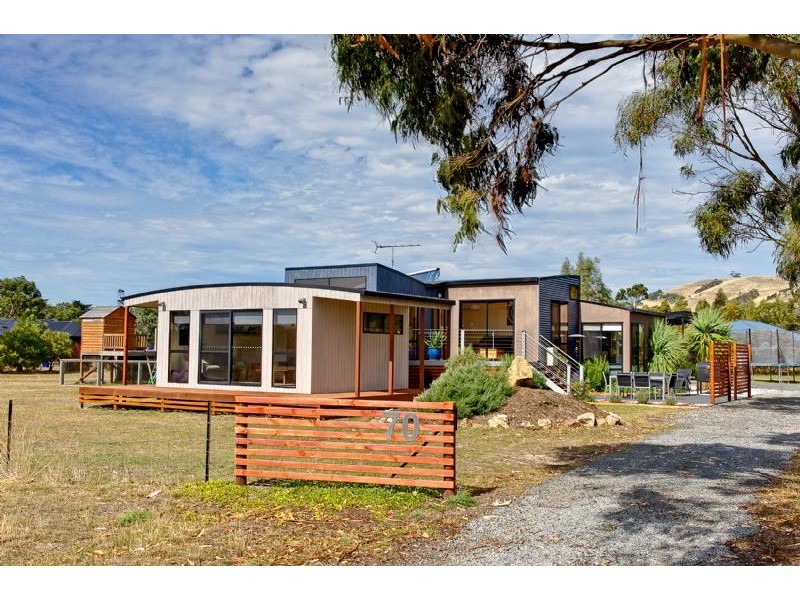 70 Bicheno Street, Clifton Beach TAS 7020