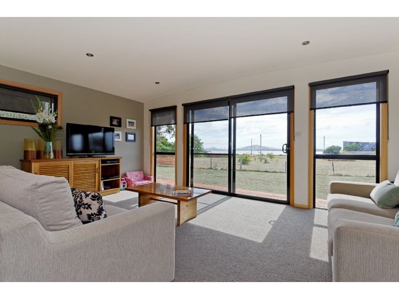 70 Bicheno Street, Clifton Beach TAS 7020