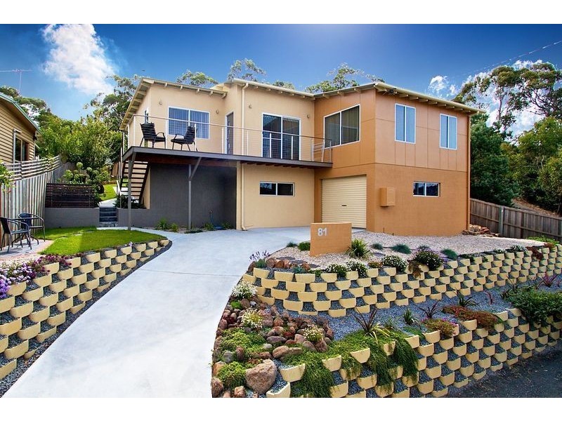 81 Gordons Hill Road, Lindisfarne TAS 7015