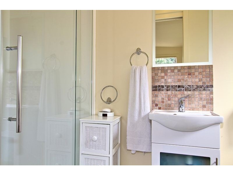 81 Gordons Hill Road, Lindisfarne TAS 7015