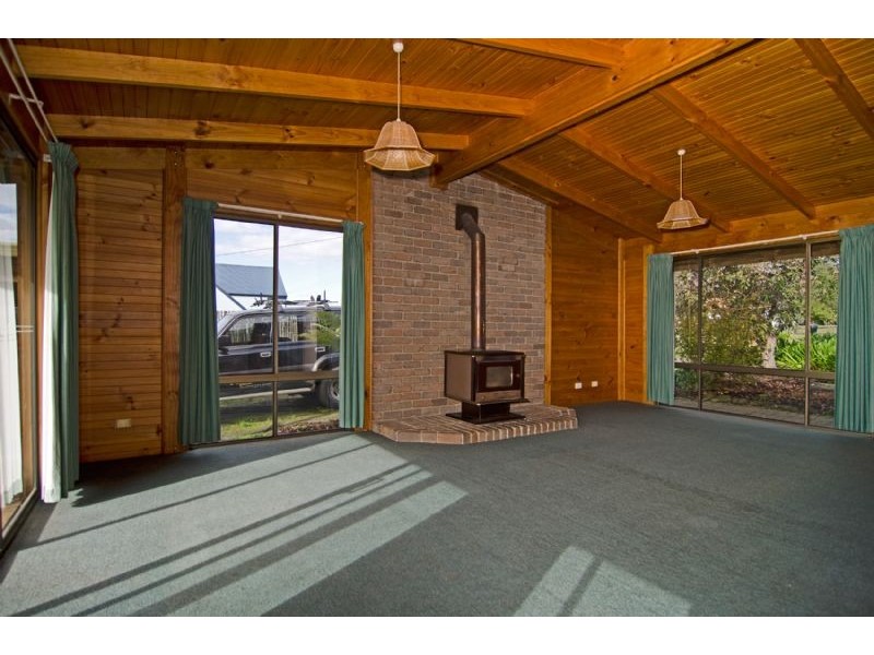 419 Clifton Beach Road, Clifton Beach TAS 7020