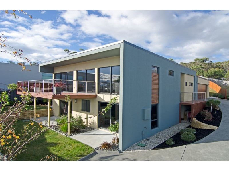 Unit 1 / 698 Oceana Drive, Tranmere TAS 7018