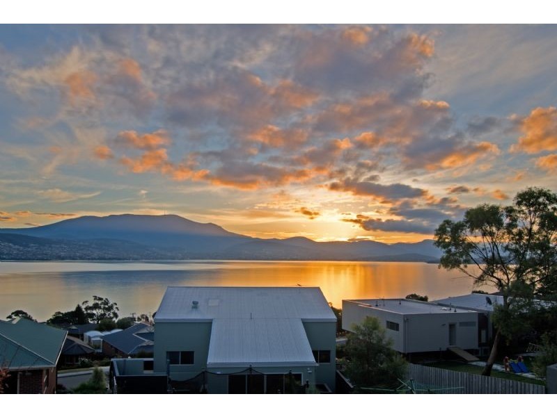 Unit 1 / 698 Oceana Drive, Tranmere TAS 7018