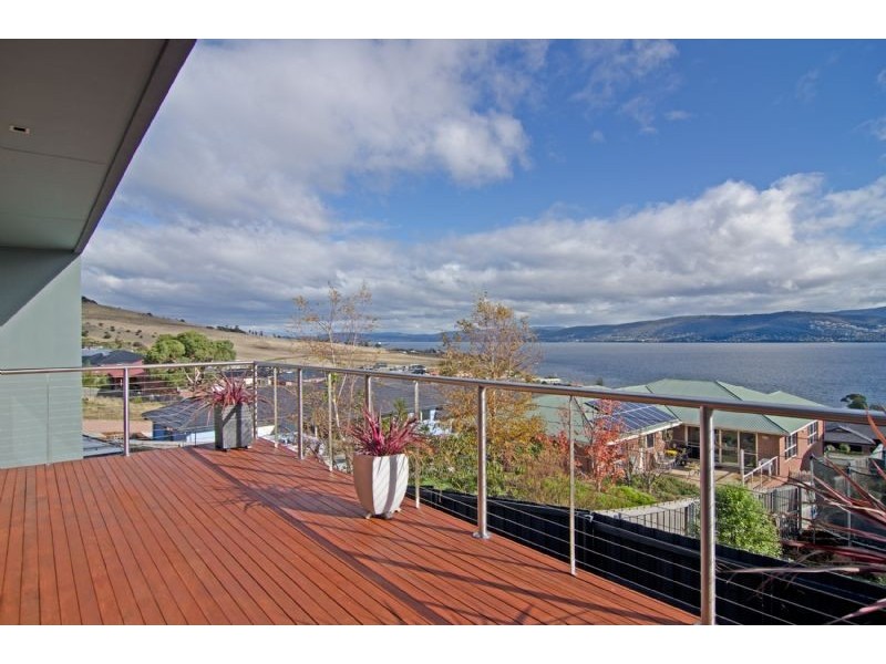 Unit 1 / 698 Oceana Drive, Tranmere TAS 7018