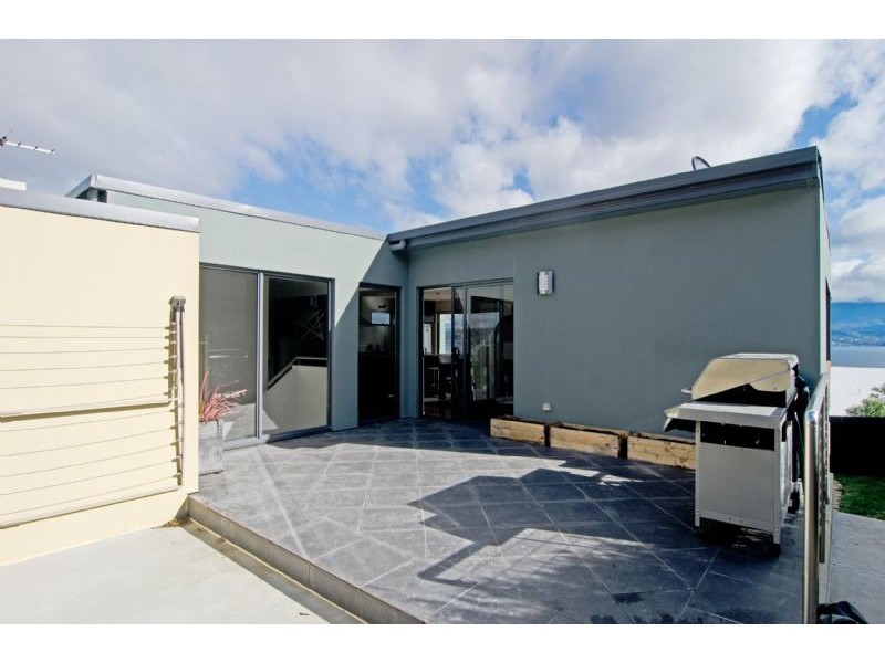 Unit 1 / 698 Oceana Drive, Tranmere TAS 7018