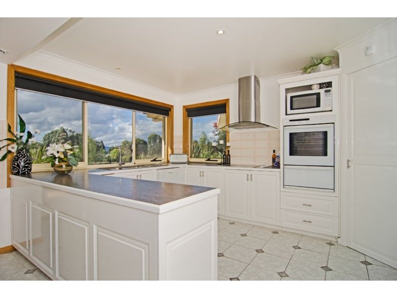 15 Lynrowan Drive, Acton Park TAS 7170