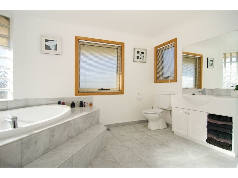 15 Lynrowan Drive, Acton Park TAS 7170