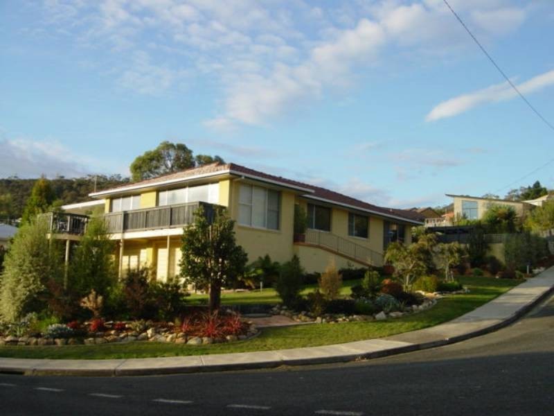 144 Carella Street, Howrah TAS 7018