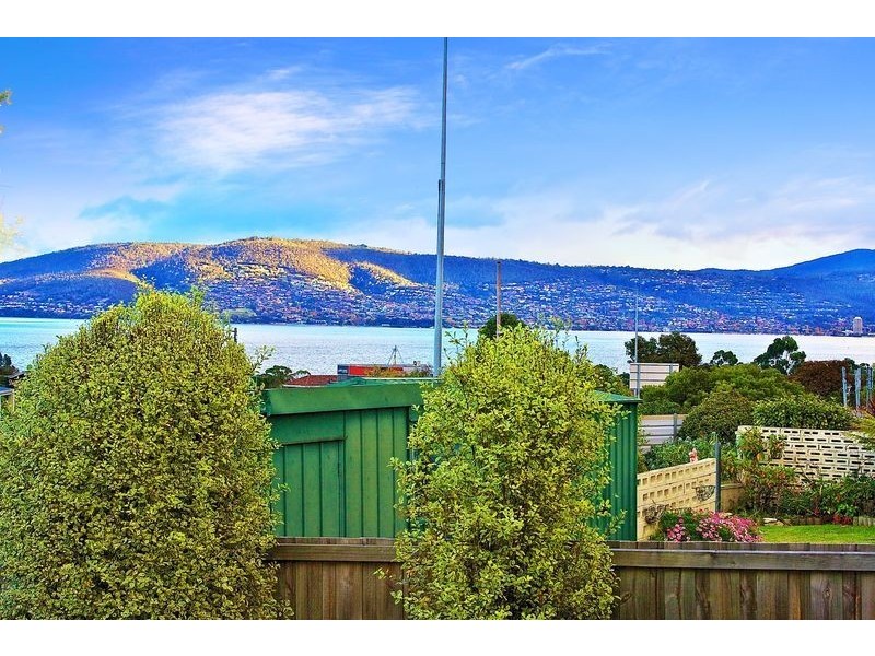 11 Carrum Close, Howrah TAS 7018