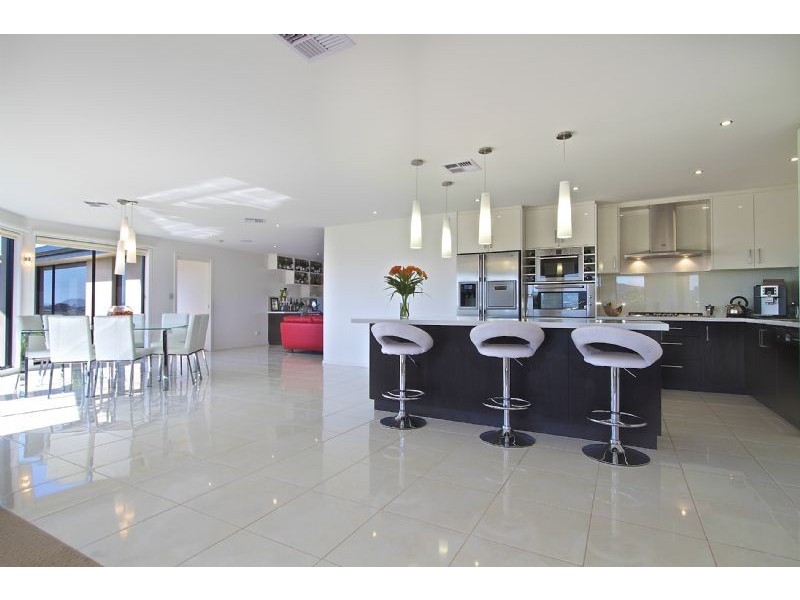 22 International Close, Acton Park TAS 7170