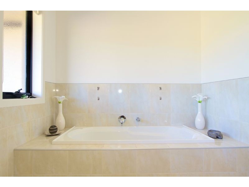 22 International Close, Acton Park TAS 7170