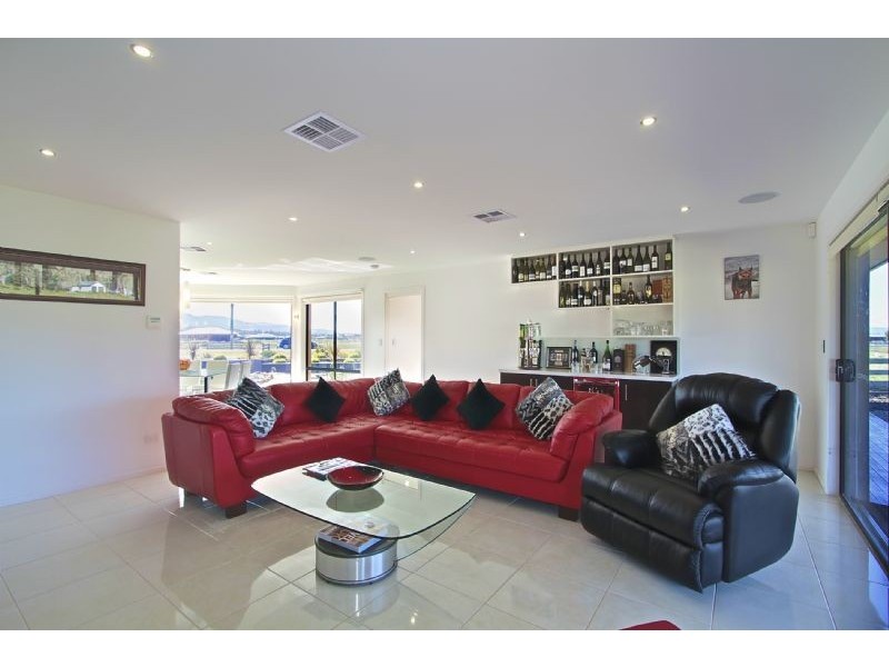 22 International Close, Acton Park TAS 7170