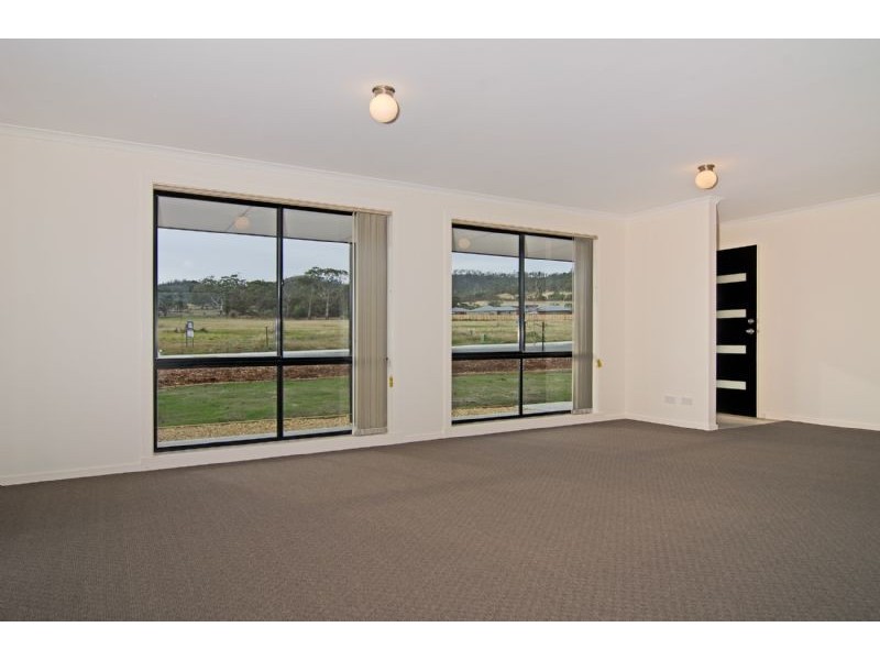 65 Cavenor Drive, Rokeby TAS 7019