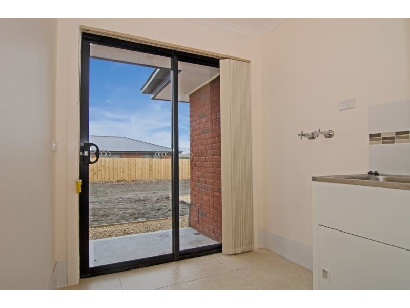 65 Cavenor Drive, Rokeby TAS 7019