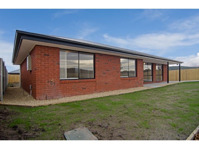 65 Cavenor Drive, Rokeby TAS 7019