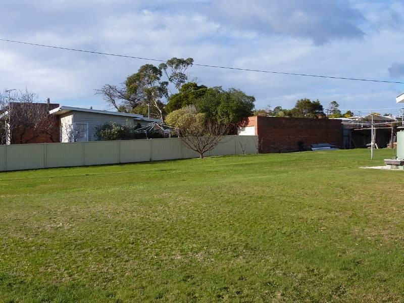 3 Esplanade, Triabunna TAS 7190