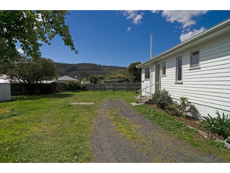 116 Bass Street, Warrane TAS 7018