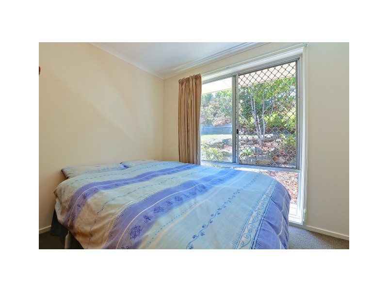 15 Karoola Crescent, Lindisfarne TAS 7015