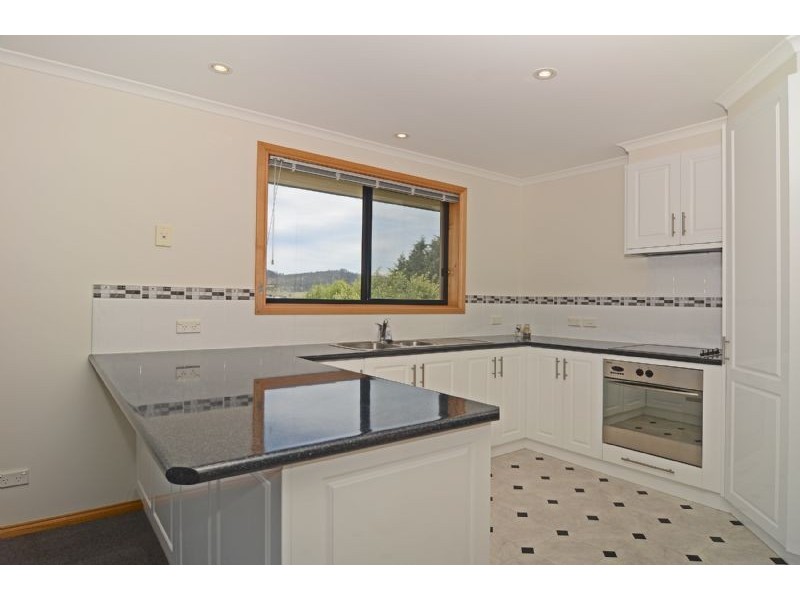 3/2 Sandringham Drive, Howrah TAS 7018