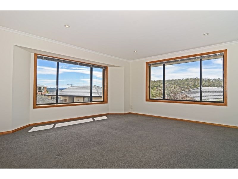 3/2 Sandringham Drive, Howrah TAS 7018