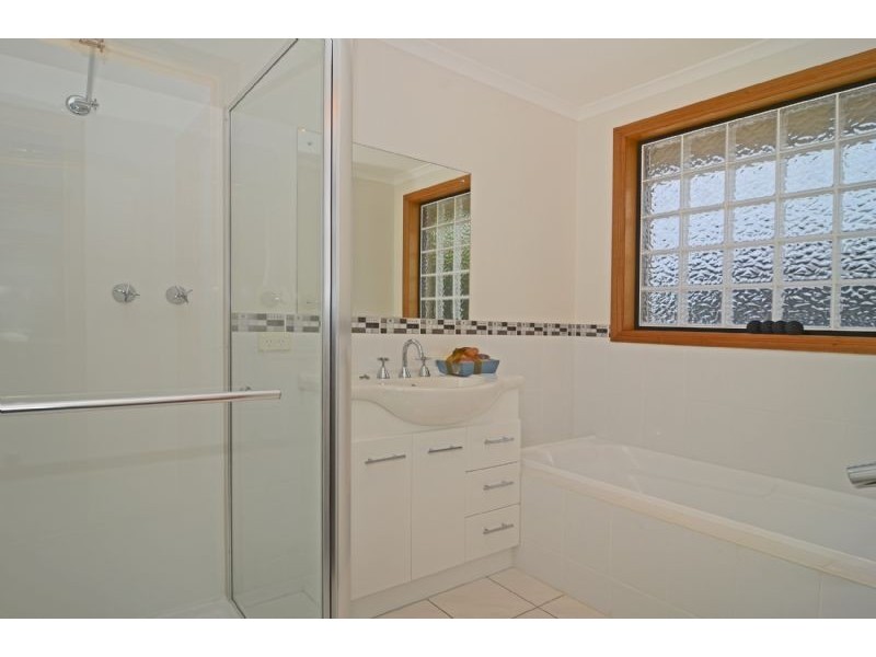 3/2 Sandringham Drive, Howrah TAS 7018