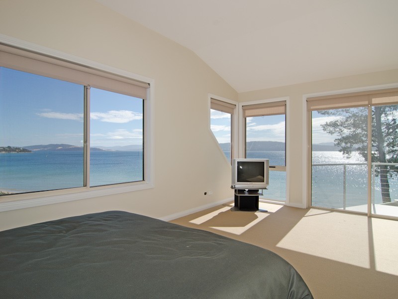 3234 South Arm Road, South Arm TAS 7022