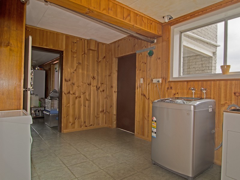 35 Stratton Avenue, Lenah Valley TAS 7008