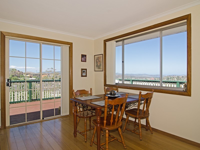 35 Stratton Avenue, Lenah Valley TAS 7008