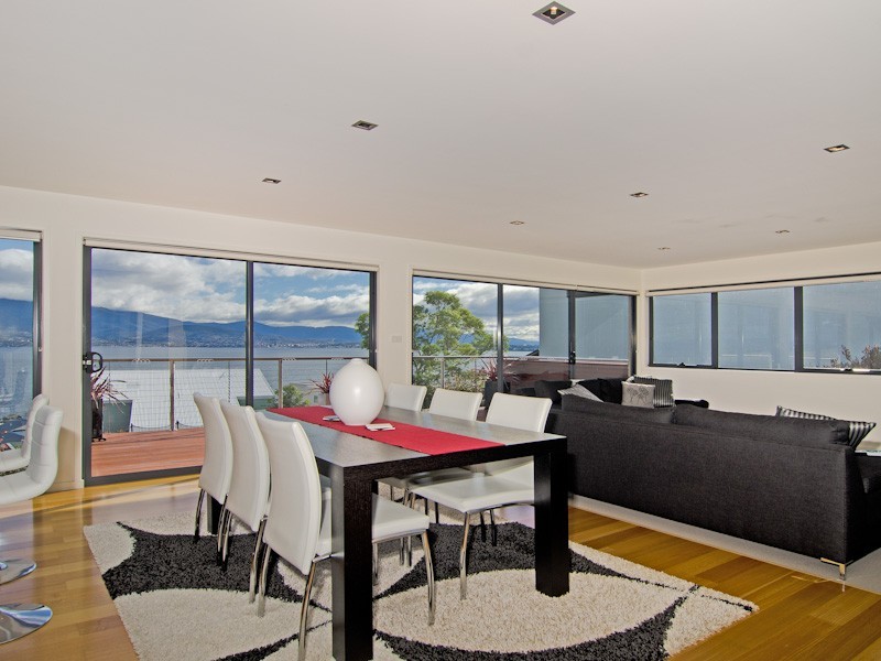 1/698 Oceana Drive, Tranmere TAS 7018