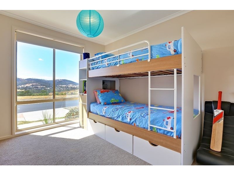 14 Hance Road, Howrah TAS 7018