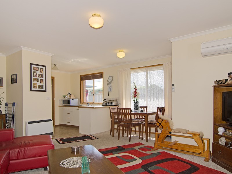 6/3 Horsham Road, Oakdowns TAS 7019