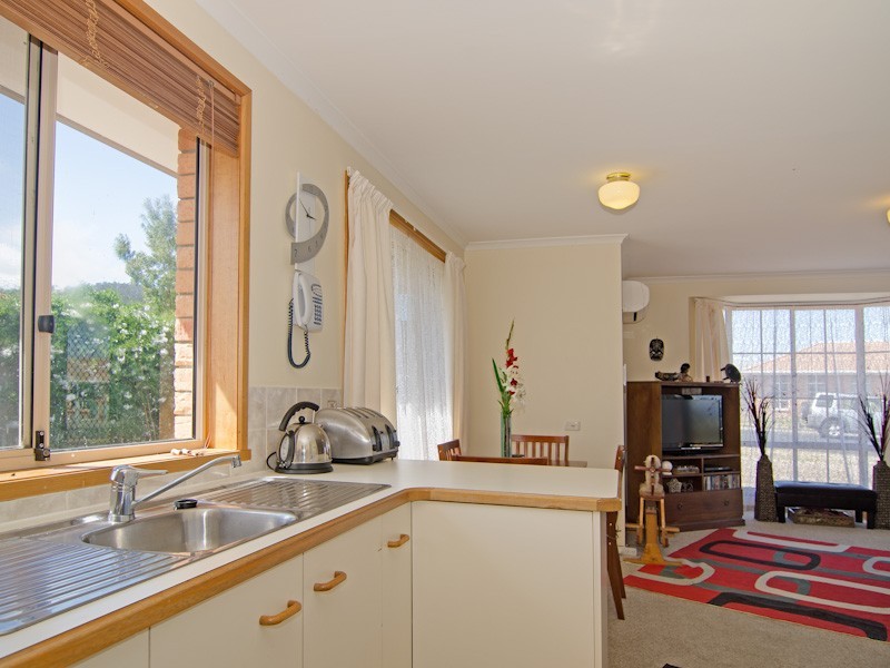 6/3 Horsham Road, Oakdowns TAS 7019