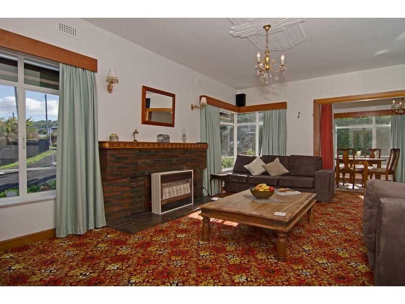 1 / 1 Loatta Road, Lindisfarne TAS 7015