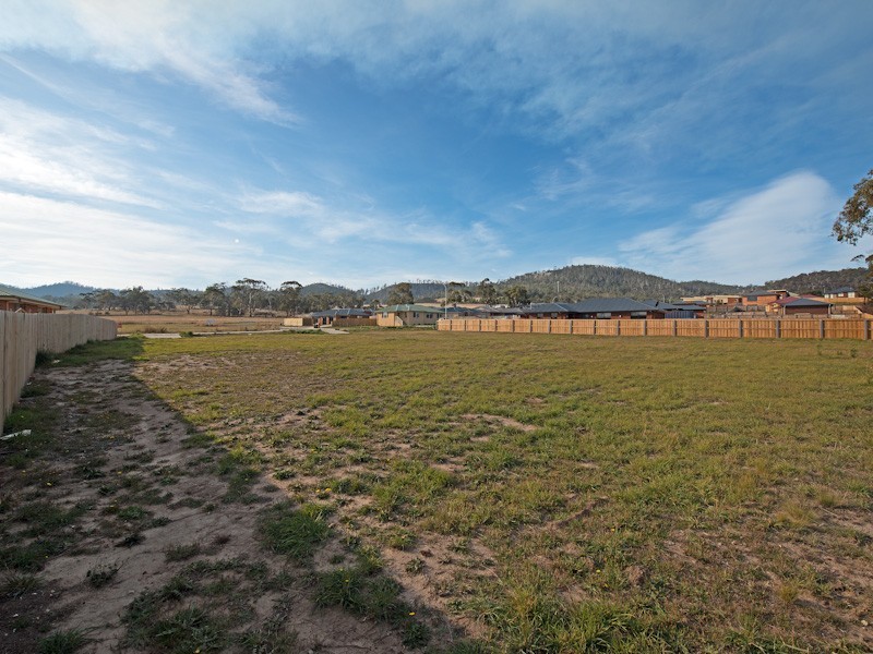 57 Cavenor Drive, Rokeby TAS 7019